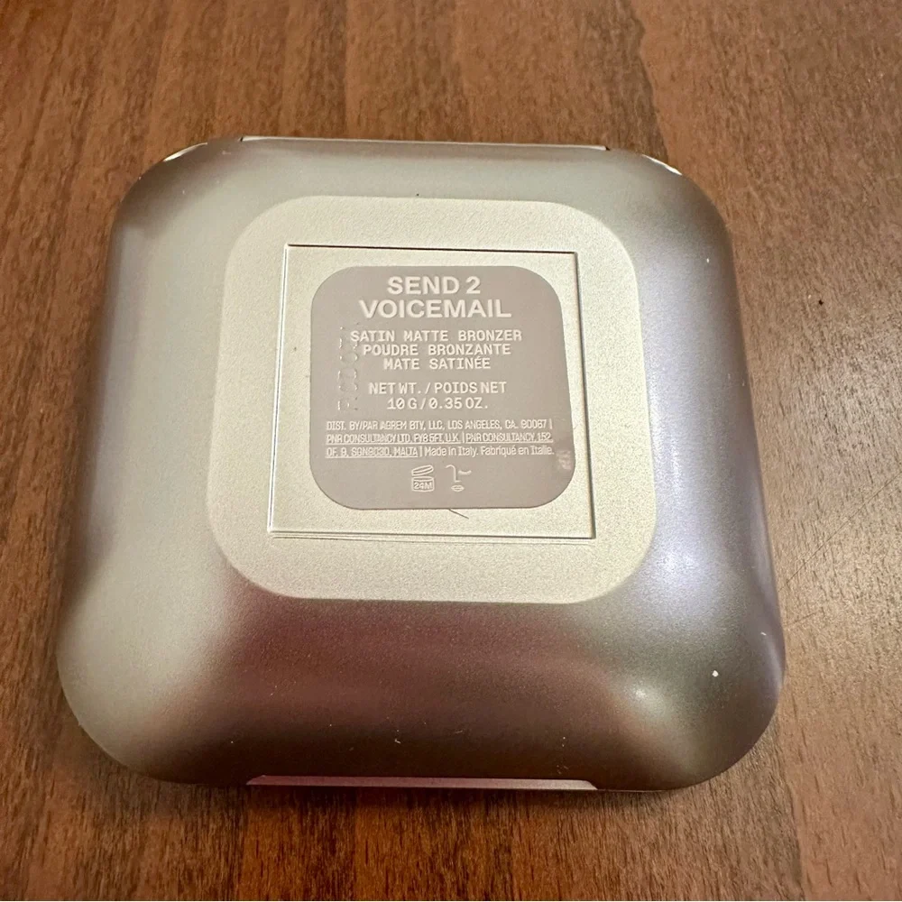 r.e.m. Beauty Hypernova Satin Matte Bronzer Send 2 Voicemail NIB